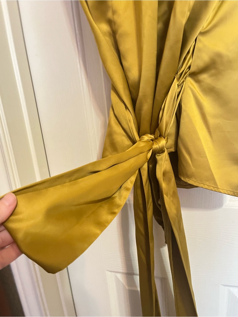 Ann Taylor Satin Wrap Blouse Gold Olive Ruffle Neck Tie Waist Size 16 - Picture 6 of 8